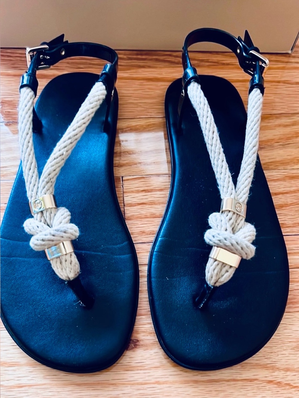 Michael Kors black holly jelly sandal rope size 7 - Picture 3 of 6